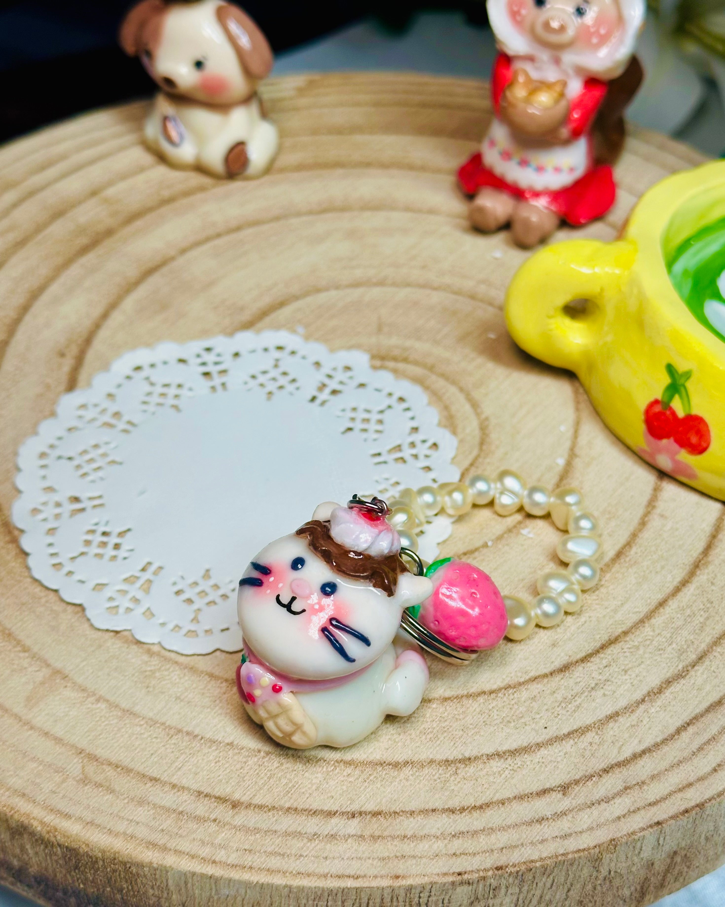 Sugar Whiskers🐱🍭🍓🍰 | Cute Cat Keychain