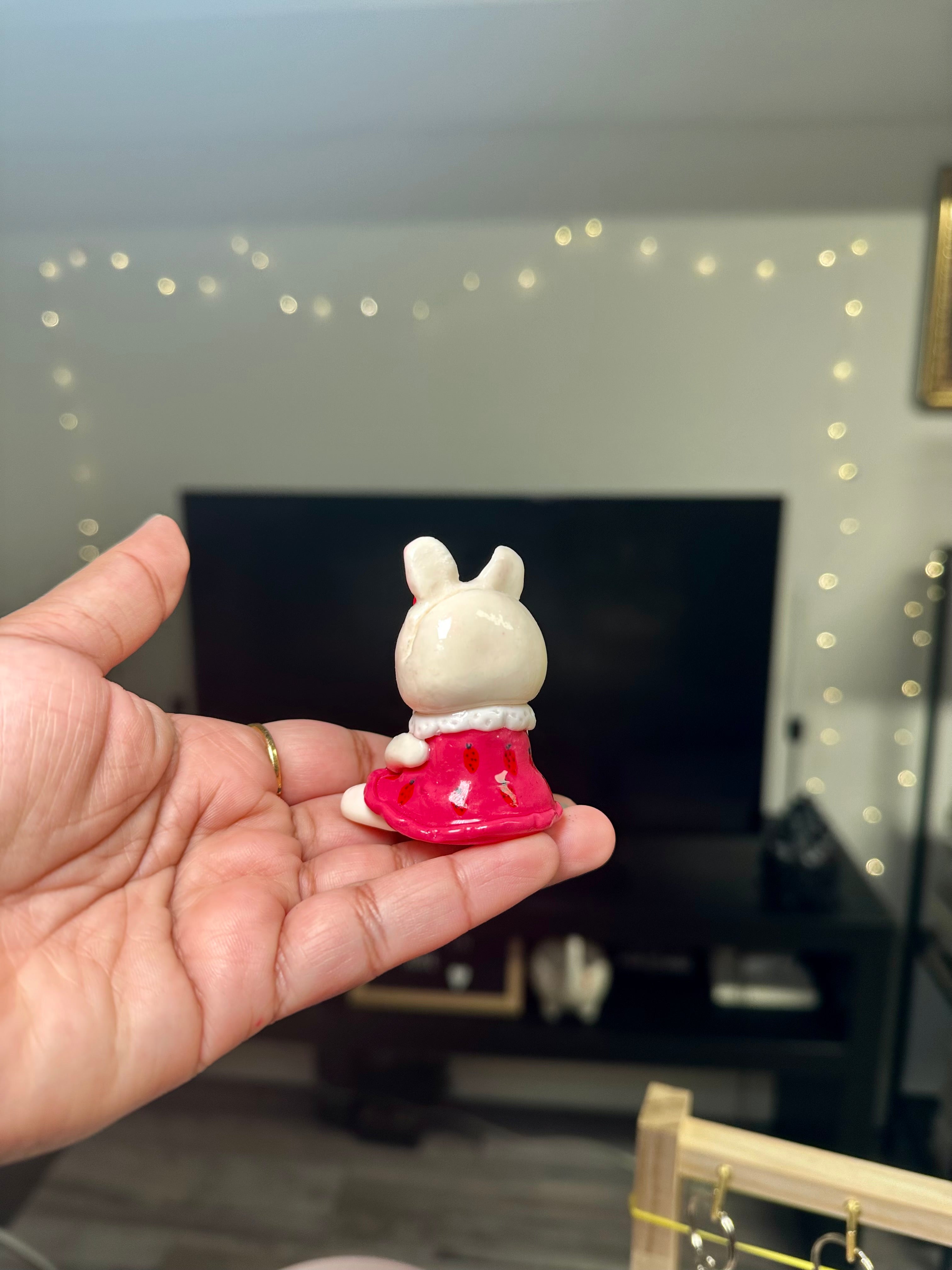 Clay mini photo holder - Snowberry Bunny Rabbit photo/card holder